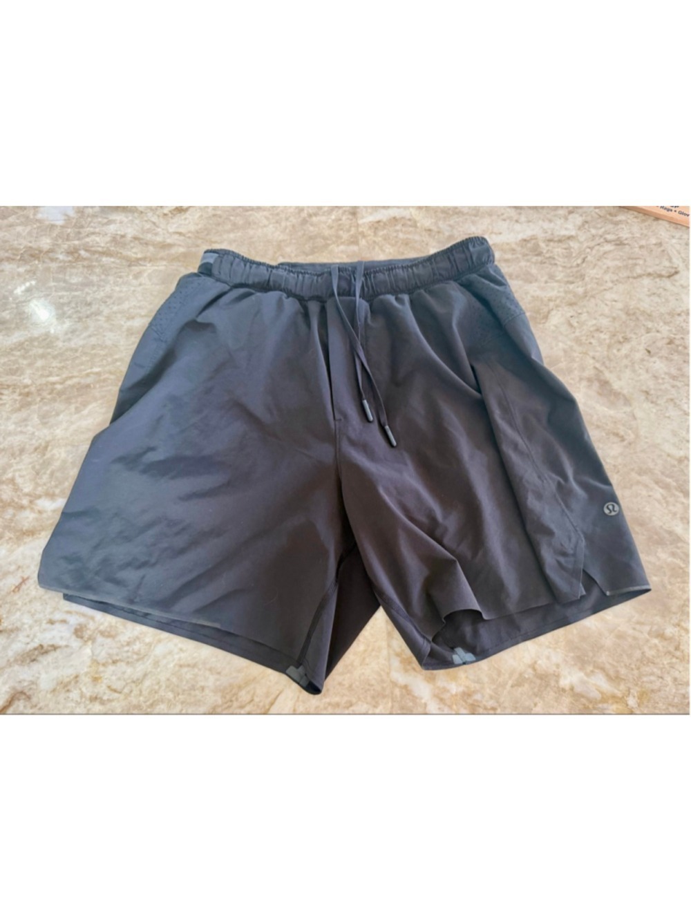Men's Lululemon Black Athletic Shorts S inner compression shorts inside.